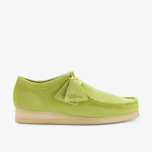 Womens Wallabee. Lime Suede Shoes