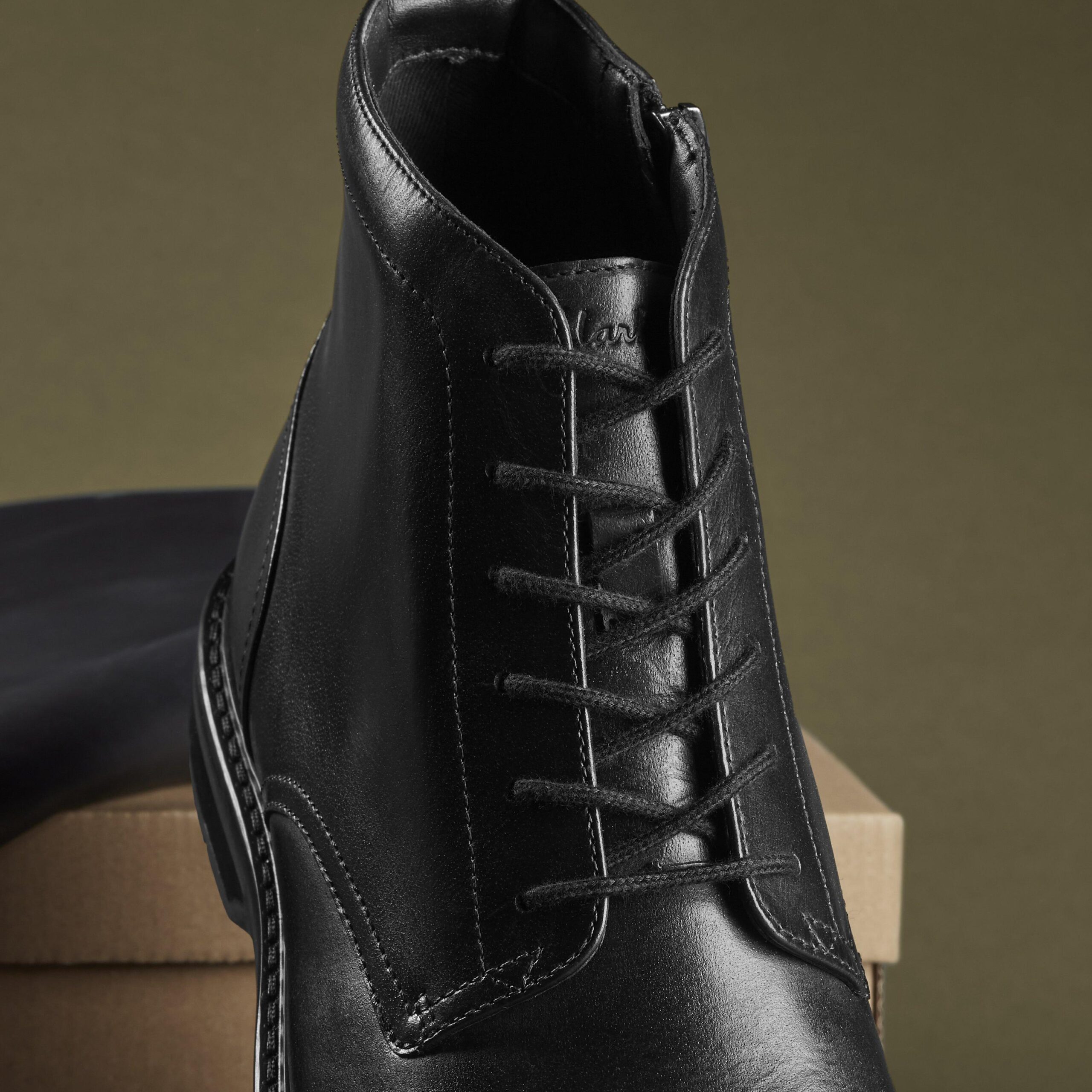 Aldwin Cap Black Leather - Image 10