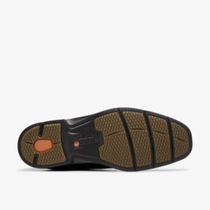 Un Kendric Way Black Leather