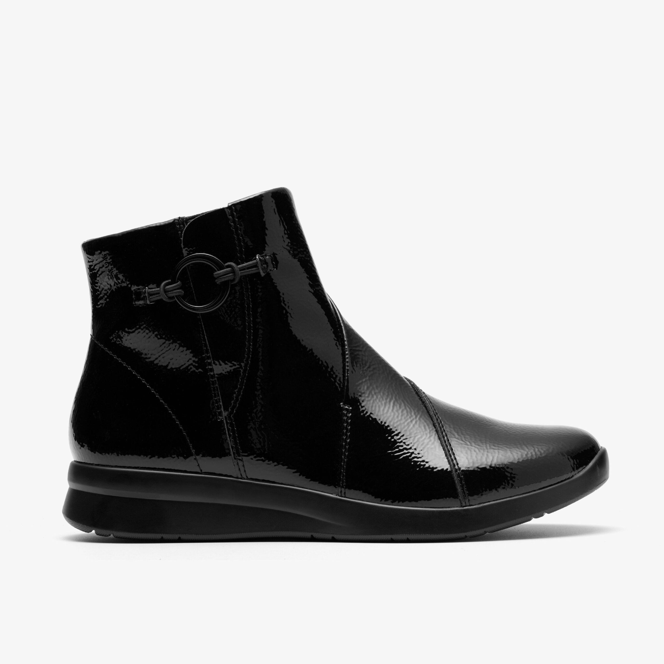 Ellowyn Deva Black Crinkle Patent